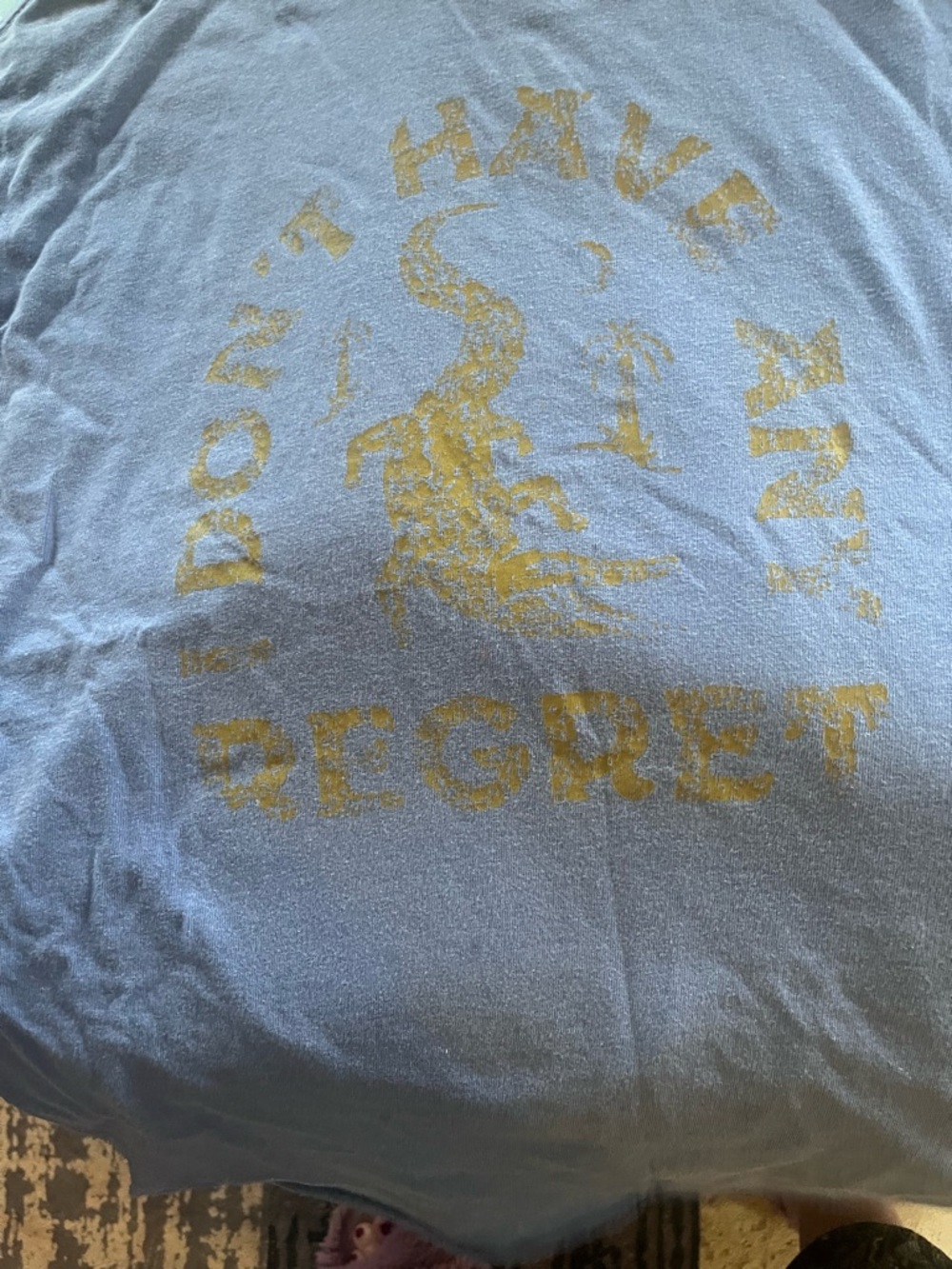 Vintage-Inspired Blue Short Sleeve Graphic Tee - Picture 4 of 4